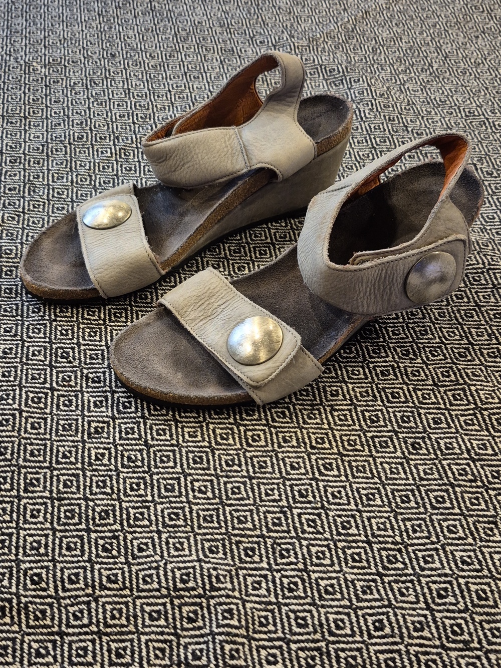 Taos Carousel Leather Wedge Slingback Wedge Sandals Size 39